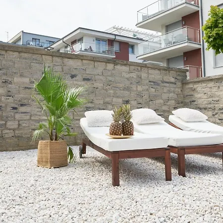 Szafirowe 2 Kryty Basen I Sauna Klifowa רבאל