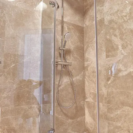 Szafirowe 2 Kryty Basen I Sauna Klifowa