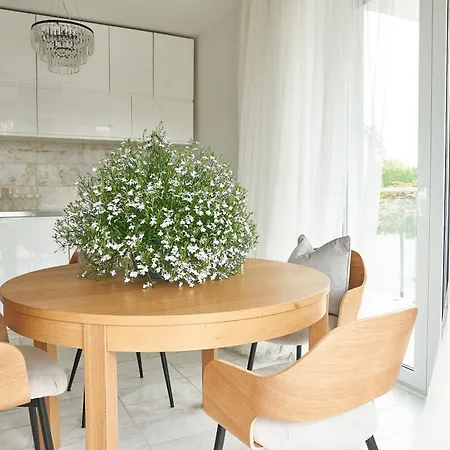 Szafirowe 2 Kryty Basen I Sauna Klifowa